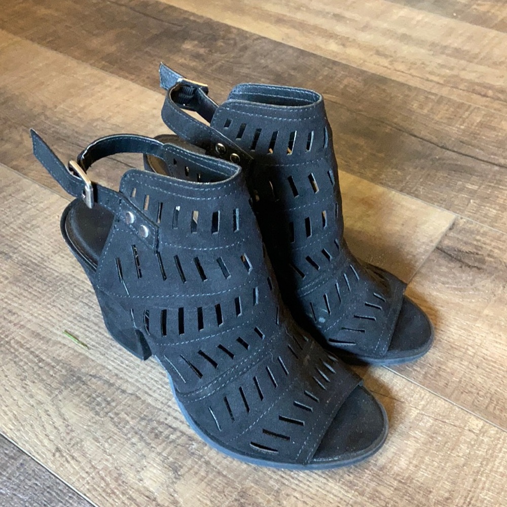 Christian Siriano - Black Chunky Heels